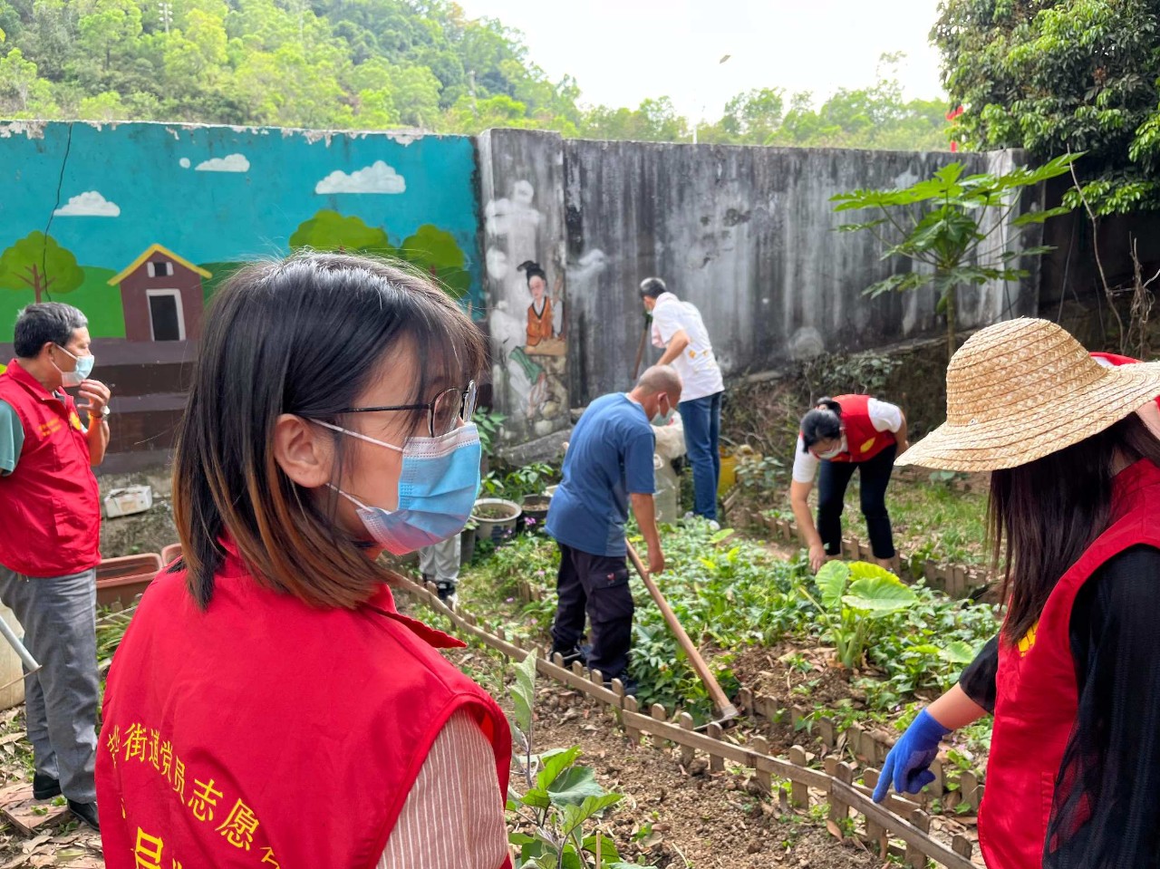 【黨建】新動(dòng)力展覽入黨積極分子參加吉華街道開展的“珍惜資源永續(xù)利用，綠化環(huán)境凈化心靈”主題黨日志愿活動(dòng)(圖3)