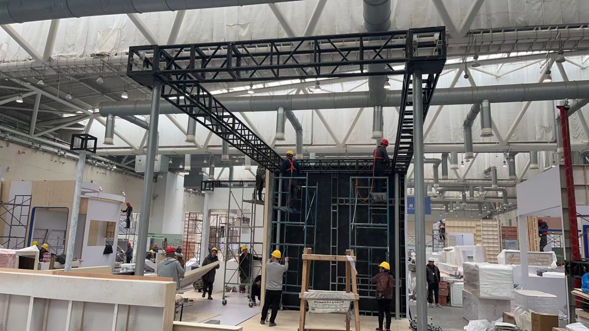 深圳展會(huì)設(shè)計(jì)搭建:讓品牌展位出彩的秘訣(圖1) 深圳展會(huì)設(shè)計(jì)搭建:讓品牌展位出彩的秘訣(圖1)