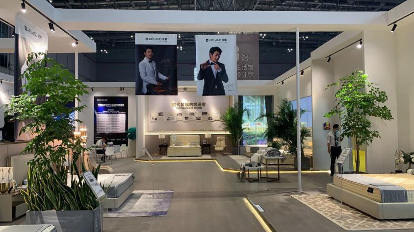 海南展位設(shè)計(jì)搭建有哪些適合熱帶氣候的創(chuàng)新方案？(圖1)