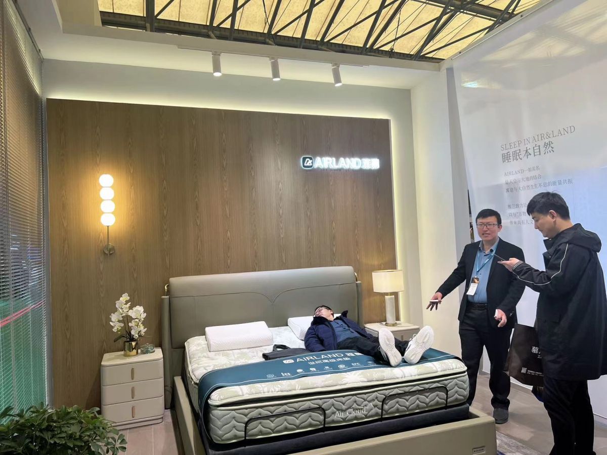 美國展會搭建設(shè)計與文化元素融合的策略探討(圖1)