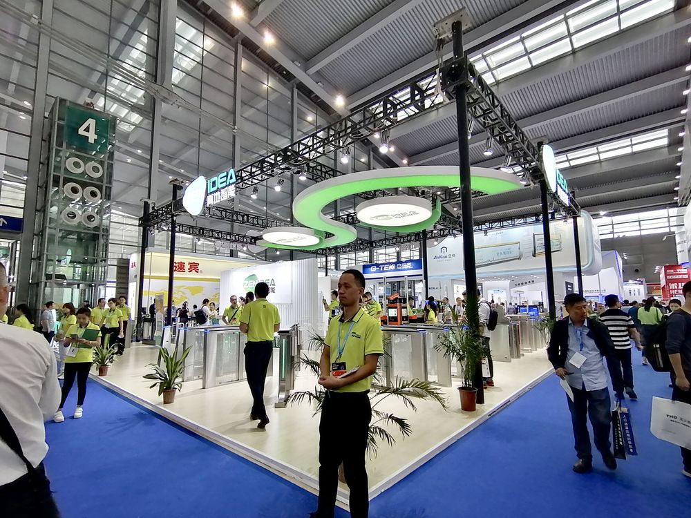 如何實(shí)現(xiàn)深圳家居展展臺(tái)的設(shè)計(jì)與搭建一體化？(圖1)