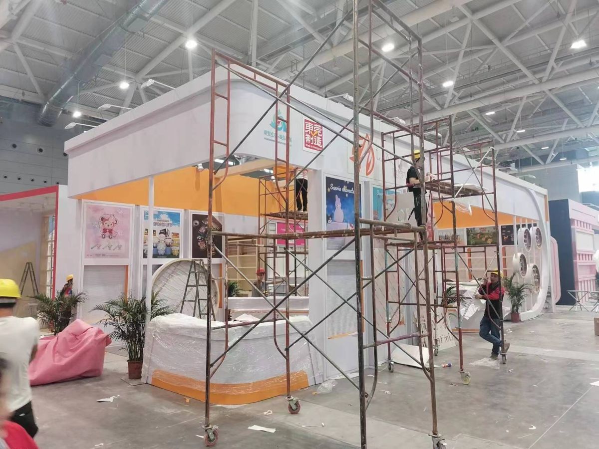 如何在預(yù)算內(nèi)完成美國(guó)展會(huì)的成功搭建？實(shí)用指南(圖1)